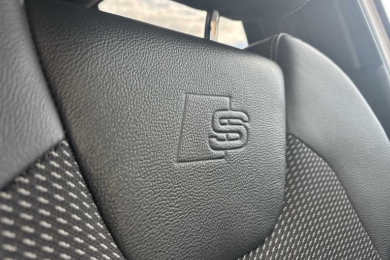 2023 Audi Q2 35 TFSI S Line 5dr SUV PETROL Manual
