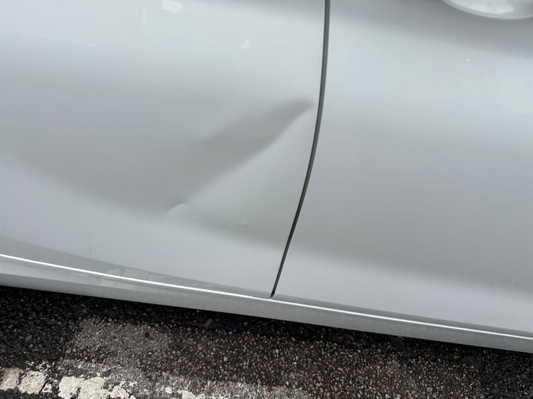 BMW, 1 SERIES, Hatchback, 2012, Manual, 1598 (cc), 5 doors