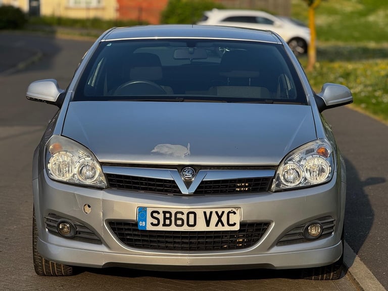 VAUXHALL ASTRA 1.8 VVT 16v SRi 2011