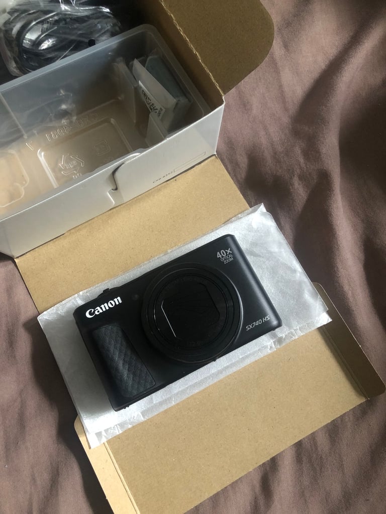 canon powershot SX740 HS lite 