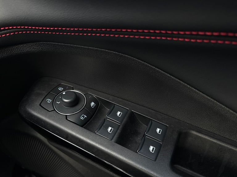 2025 Ford Puma 1.0 EcoBoost Hybrid mHEV ST-Line 5dr 5 Door PETROL Manual