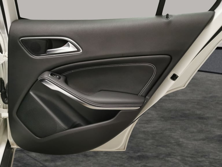 2019 Mercedes-Benz GLA 1.6 GLA180 Urban Edition SUV 5dr Petrol Manual Euro 6 (s/s) (122 ps) - BLU...