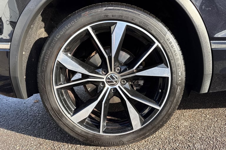 2021 Volkswagen Tiguan 1.5 TSI 150 R-Line 5dr DSG SUV PETROL Automatic