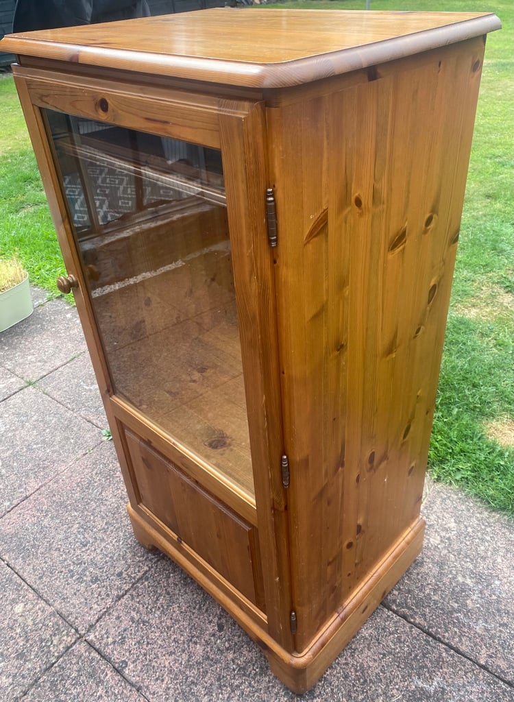 DUCAL VICTORIA HI FI CABINET