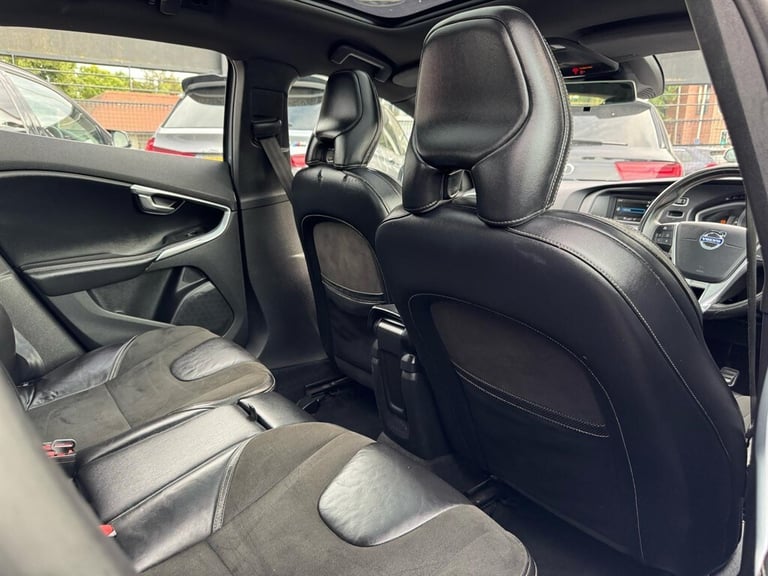 2015 Volvo V40 2.0 D4 R-Design Euro 6 (s/s) 5dr Hatchback Diesel Manual