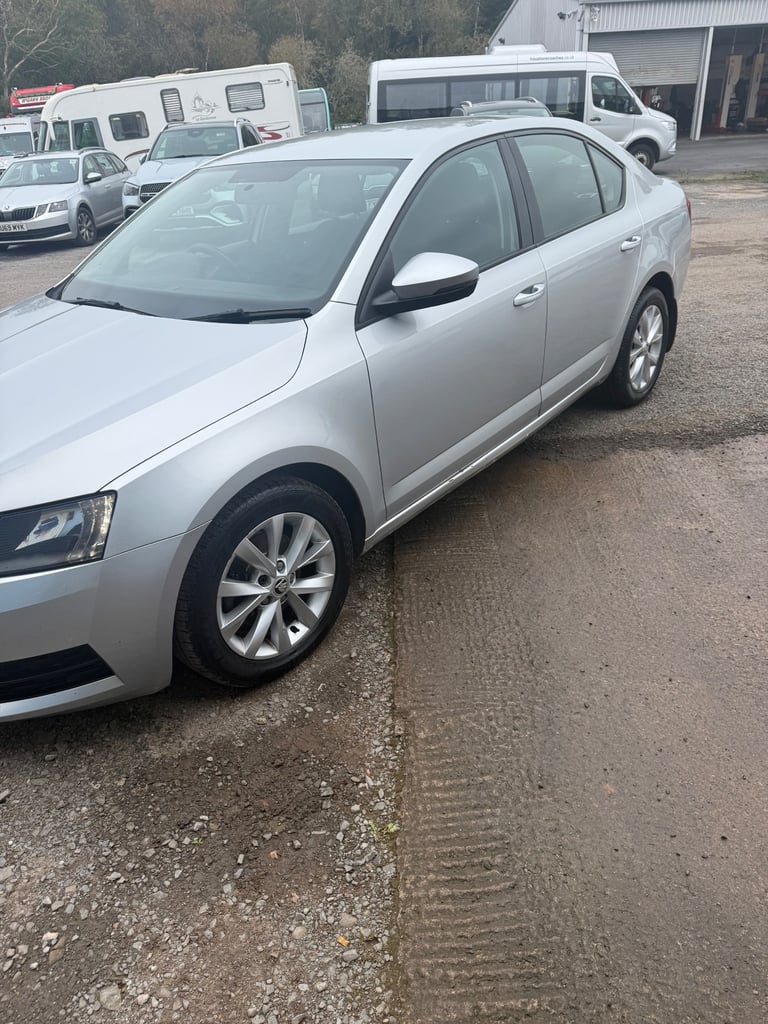 Skoda, OCTAVIA, Hatchback, 2018, Manual, 999 (cc), 5 doors
