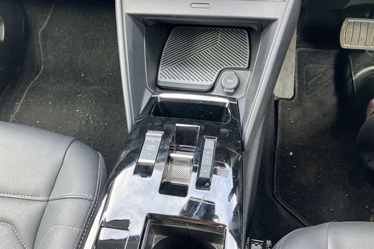 2022 Citroen C4 1.2 PureTech Shine Plus Hatchback 5dr Petrol EAT8 Euro 6 (s/s) (130 ps) Hatchback...