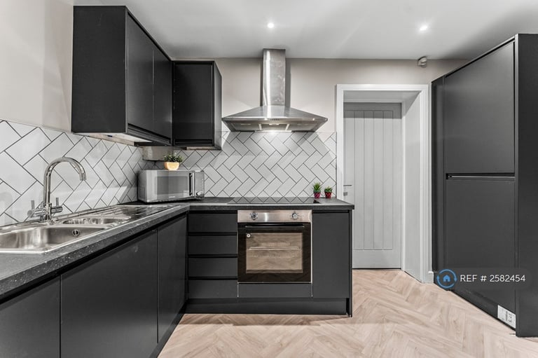 image for Studio flat in Loughborough Road, West Bridgford, Nottingham, NG2 (#2582454)