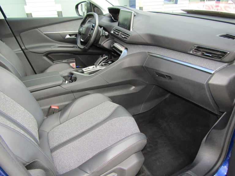 2019 Peugeot 3008 1.5 BLUE HDi ALLURE EAT AUTO EURO 6 (s/s) LEFT HAND DRIVE Estate Diesel Automatic