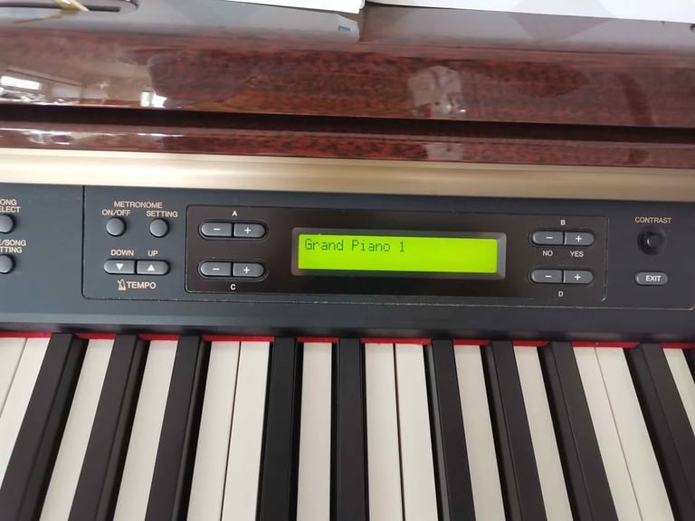 CAN DELIVER - YAMAHA CLAVINOVA CLP-280 DIGITAL PIANO WITH GH3 KEYBOARD IN VERY GOOD CONDITION