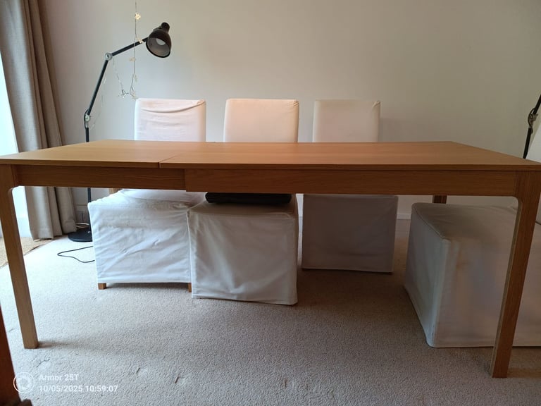 Dining Table & Chairs