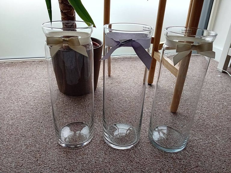 image for Vase, set of 3, clear glass, house clearance
