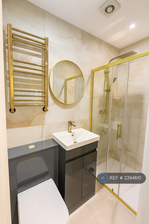 6 bedroom house in Lyndale Avenue, Bridgwater, TA6 (6 bed) (#2394610)