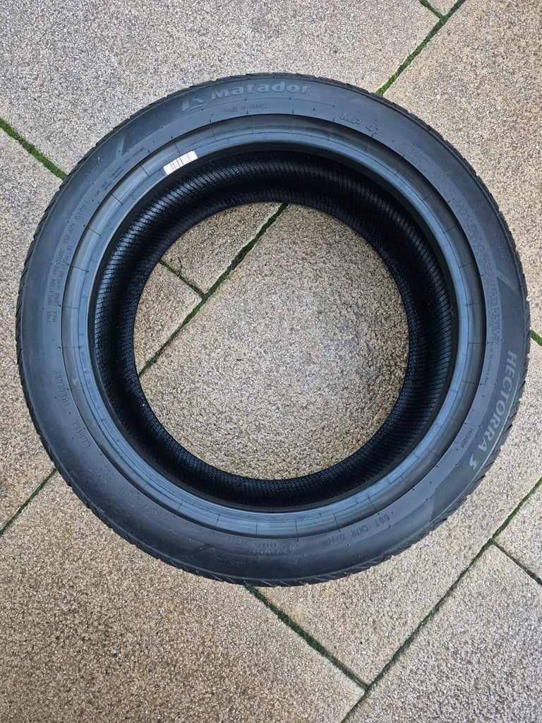 image for 17 inch tyre