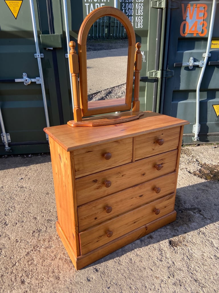 Pine chest of 3+2 drawer with mirror