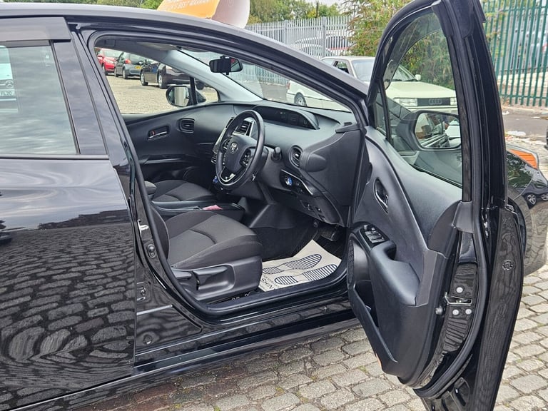 2020 Toyota Prius 1.8 Hybrid Automatic 5dr 5 Seats ULEZ Free Hatchback Petrol/Electric Hybrid Aut...