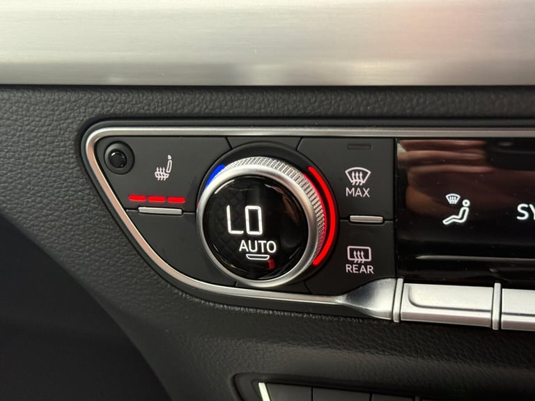  Audi Q5 2.0 TFSIe 55 Competition SUV 5dr Petrol Plug-in Hybrid S Tronic quattro Eur Petrol/Elect...