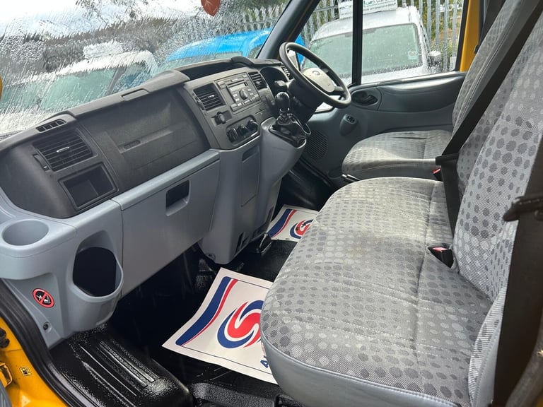 2012 Ford Transit Medium Roof 17 Seater TDCi 135ps NA Diesel Manual