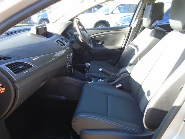 2015 Renault Megane 1.5 dCi Dynamique Nav 5dr HATCHBACK DIESEL Manual