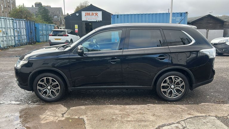 2016 Mitsubishi Outlander 2.3L GX 4 DI-D SUV 5dr Diesel Manual Euro 6 (147 bhp) SUV Diesel Manual