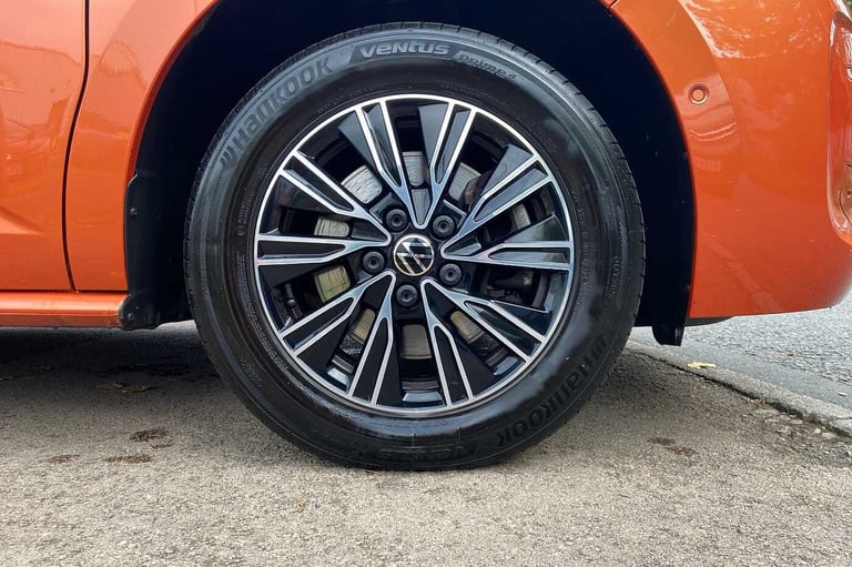 2022 Volkswagen Multivan 1.4 TSI eHybrid Style 5dr LWB DSG People Carrier Hybrid Automatic