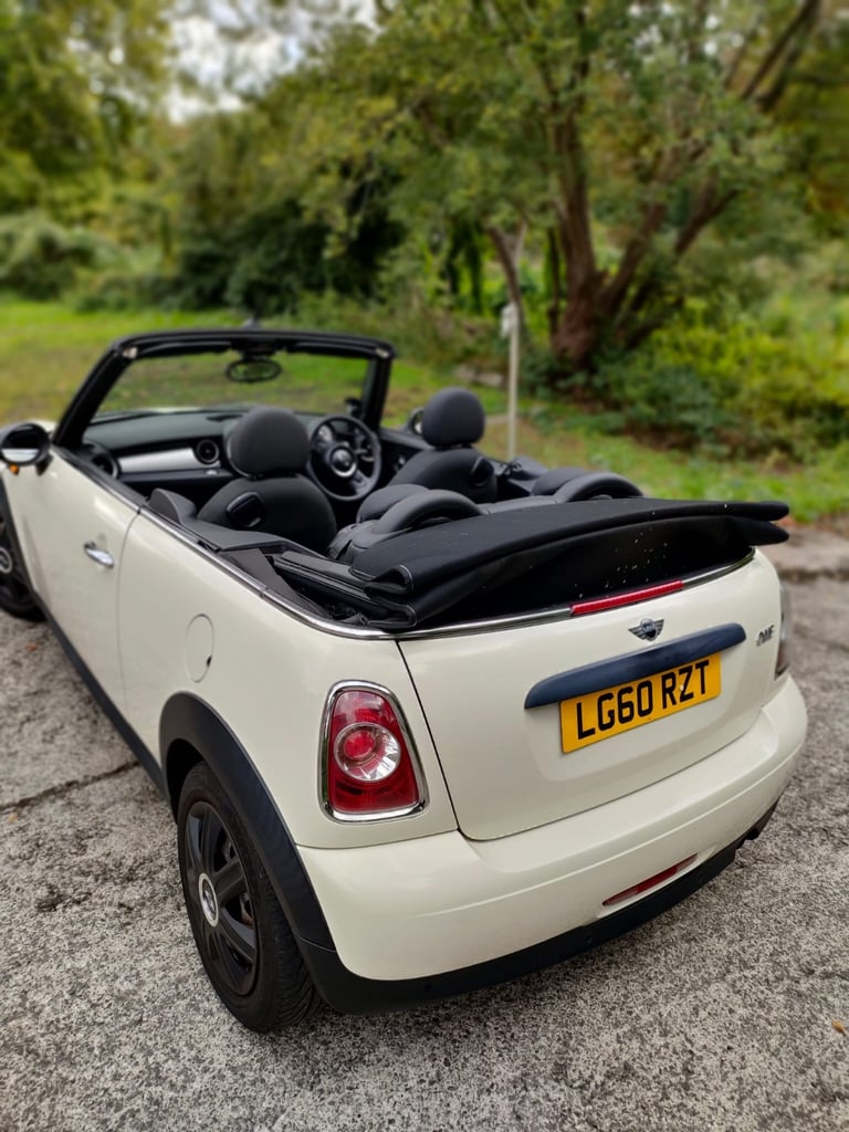 image for Mini, CONVERTIBLE, Convertible, 2010, Manual, 1598 (cc), 2 doors