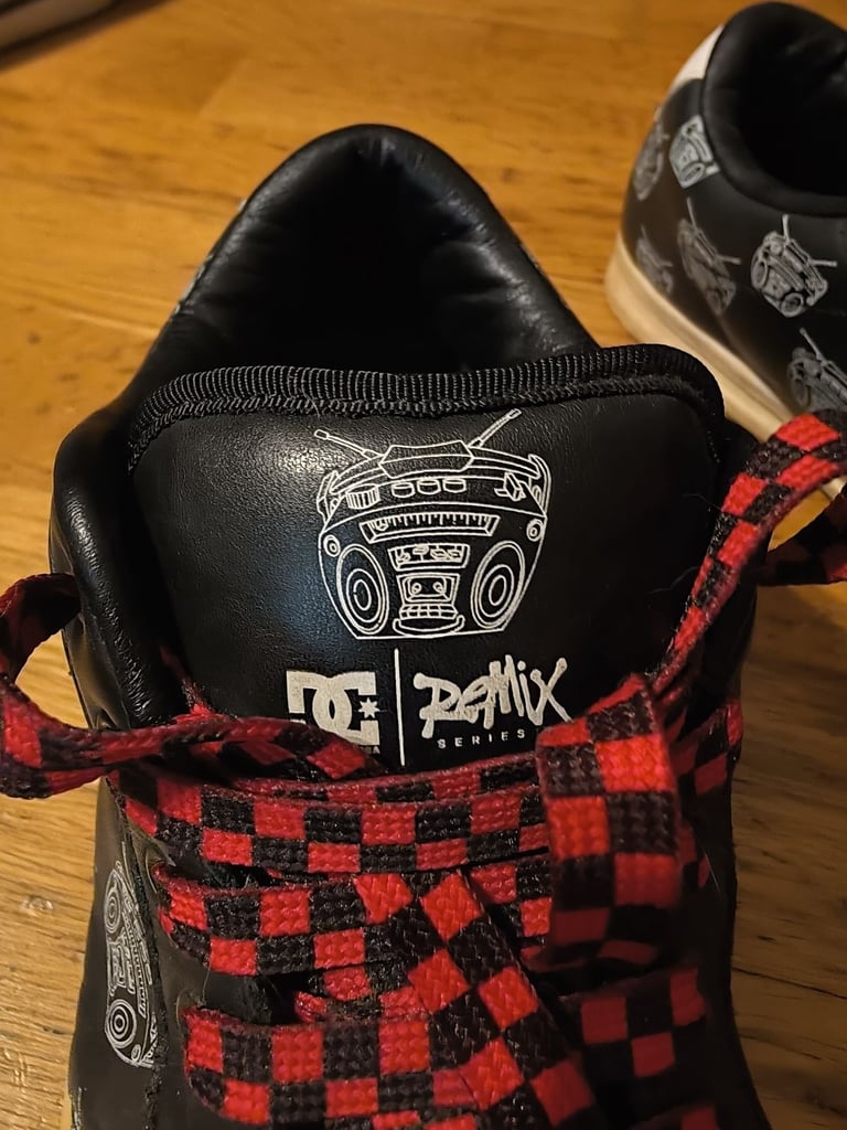 RARE Travis Barker DC Shoes 2005