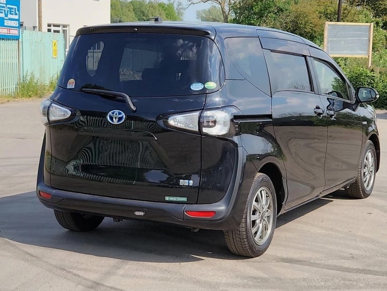  Toyota Corolla Sienta Hybrid 1.5 Auto 7 Seater ULEZ Compliant MPV Hybrid Electric Automatic