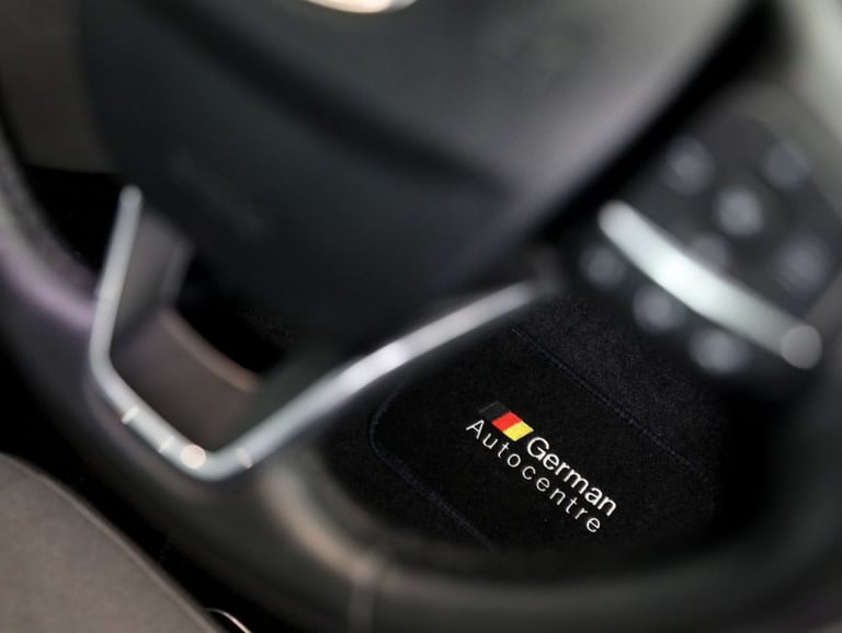 2022 Ford Tourneo Custom 2.0 320 EcoBlue Titanium Minibus Double Cab 5dr Diesel Auto L2 Euro 6 (s...