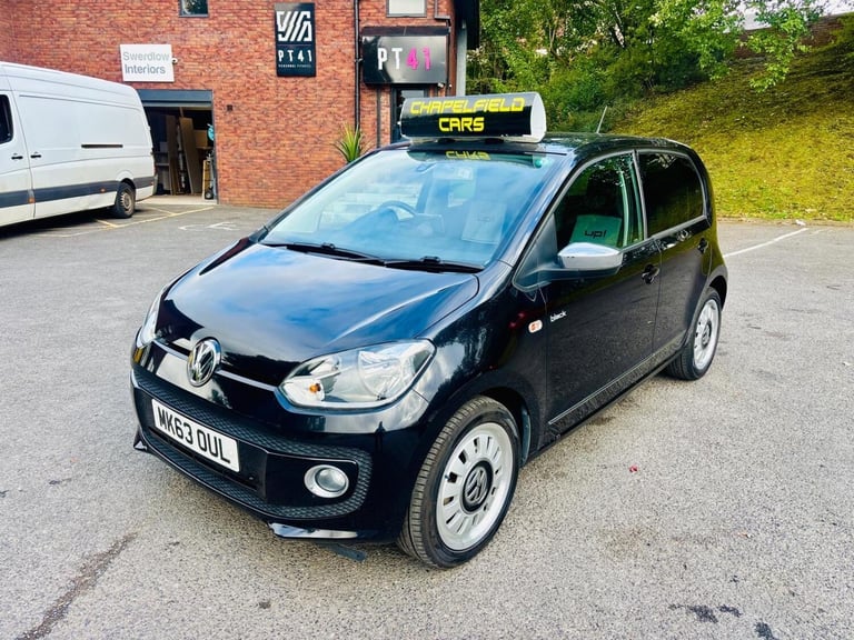 VOLKSWAGEN UP 1.0 High up! 2013