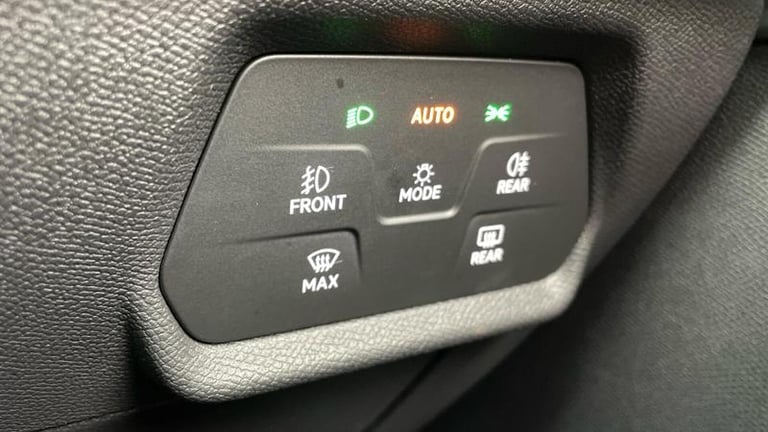 2024 SEAT Leon 1.4 e-HYBRID (204ps) FR Sport DSG Automatic Estate Hybrid Automatic