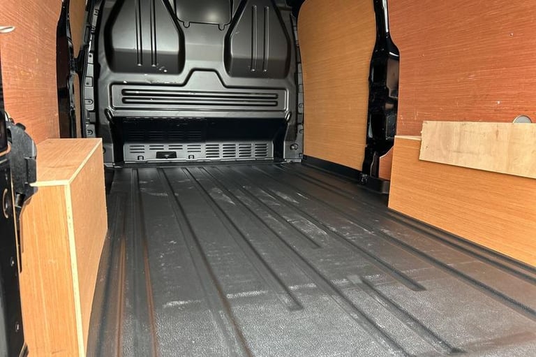 2025 Ford Transit Custom 280 Limited L2 LWB FWD 2.0 EcoBlue 136ps Low Roof, CAMERA, PARKING SENSO...