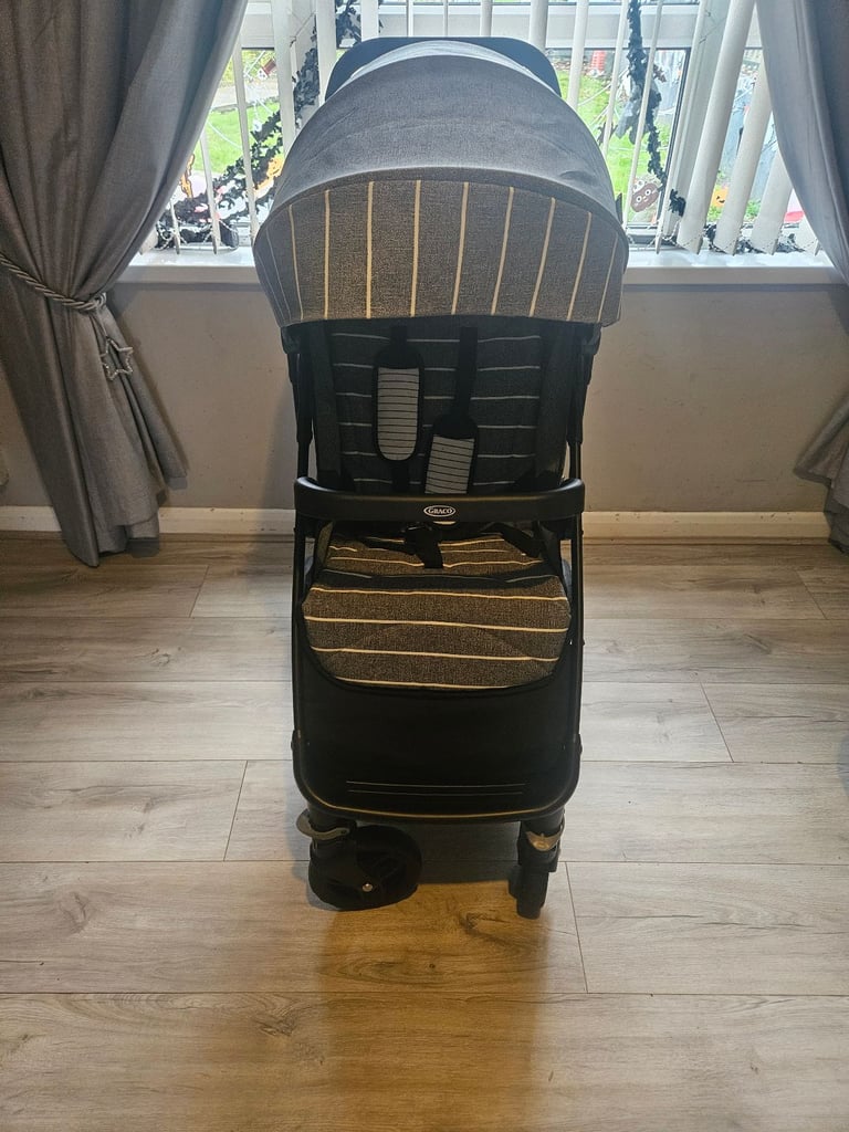 Graco lightweight buggy from birth