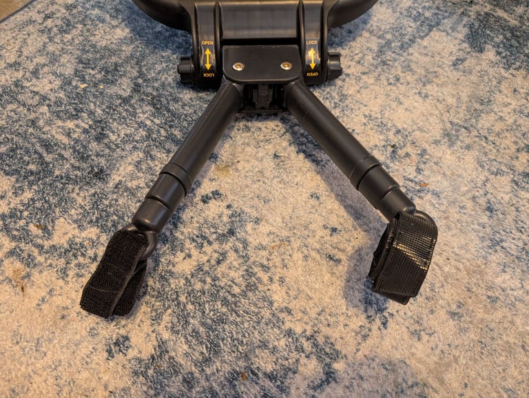 Universal buggy board with seat
