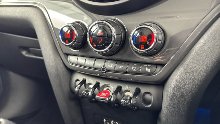 2017 MINI Countryman 2.0 Cooper D ALL4 5dr Auto [Chili Pack] Diesel Hatchback Hatchback Diesel Au...