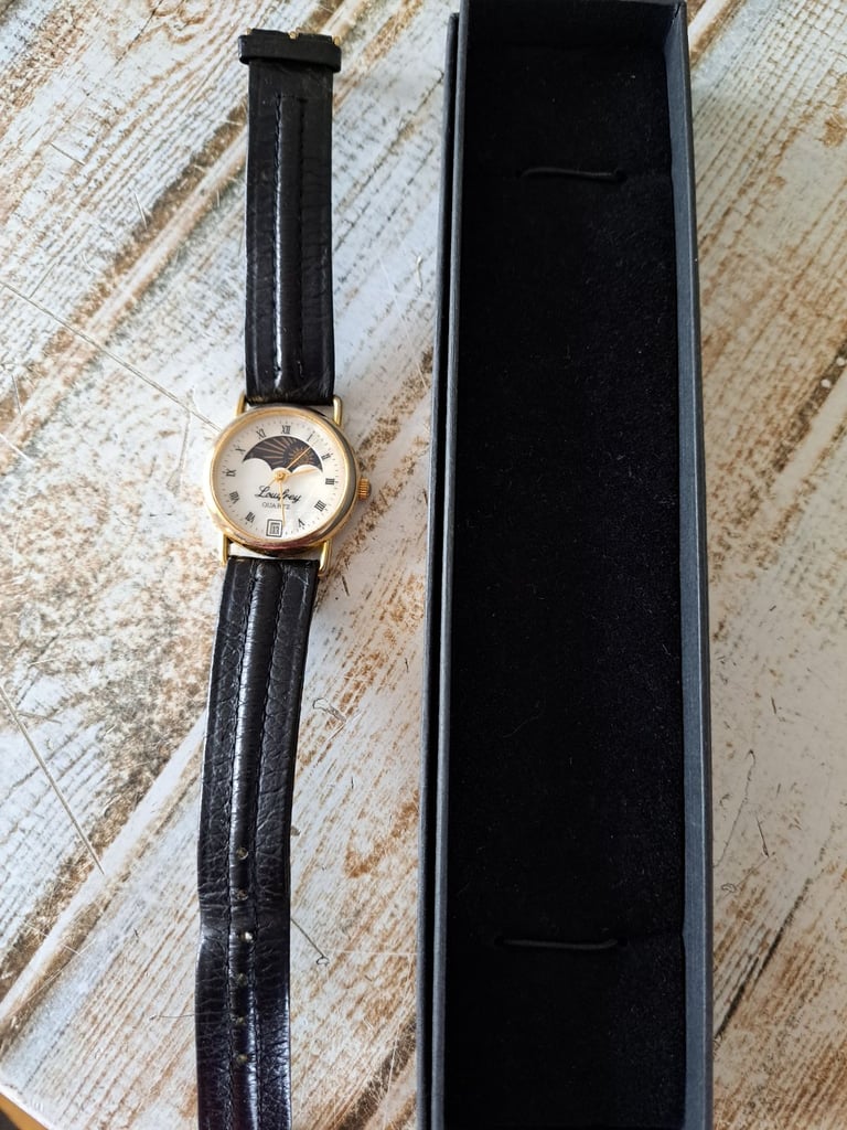 image for 3 working ladies watches £8 each see all pictures