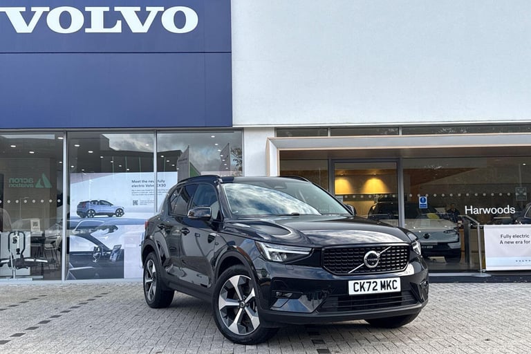 image for 2022 Volvo XC40 2.0 B4 MHEV Ultimate SUV 5dr Petrol Hybrid DCT Auto Euro 6 (s/s) (197 ps) ESTATE ...