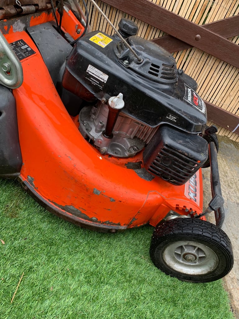 Kubota pro roller lawnmower 