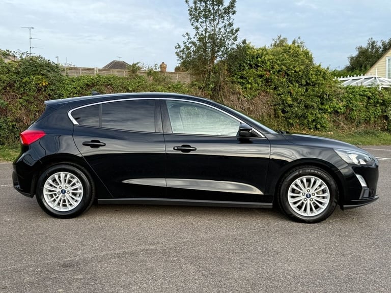 2019 Ford Focus 1.0 EcoBoost 125 Titanium 5dr HATCHBACK PETROL Manual