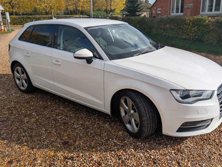 Audi, A3, 2015, Manual, 1968 (cc), 5 door, long MoT 
