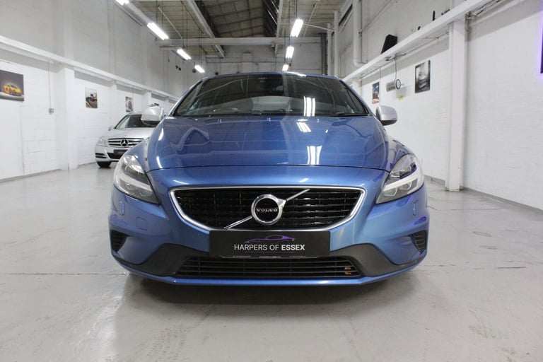 2016 Volvo V40 1.5 T2 R-Design Pro Auto Euro 6 (s/s) 5dr HATCHBACK Petrol Automatic
