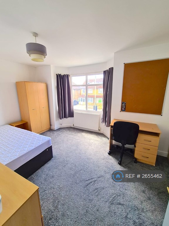 4 bedroom house in Cricket Road, Oxford, OX4 (4 bed) (#2655462)