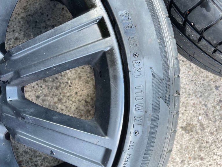 Jaguar Land Rover tires x2