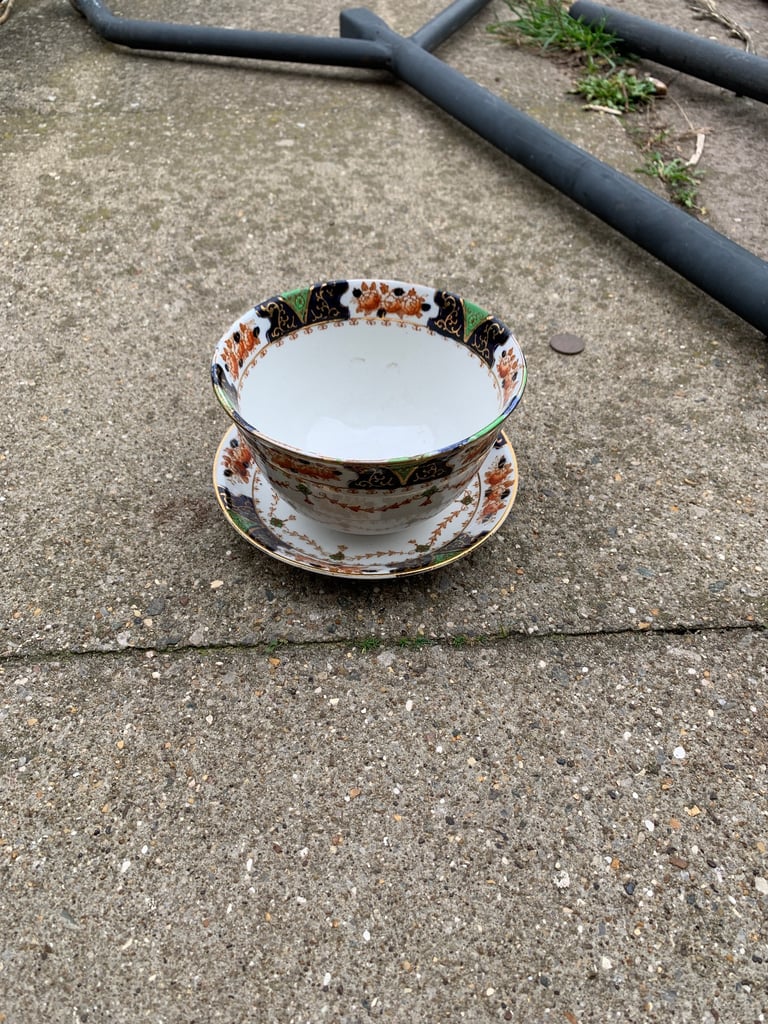 Bowl and saucer 