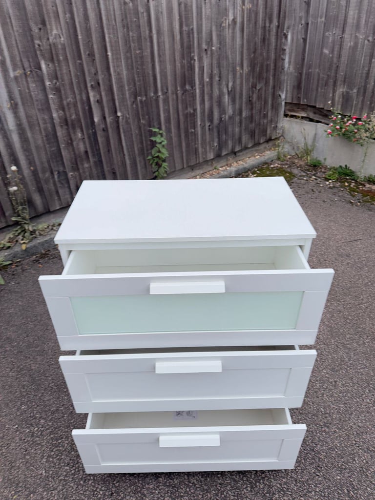 Chest of drawers £45(Free home delivery)
