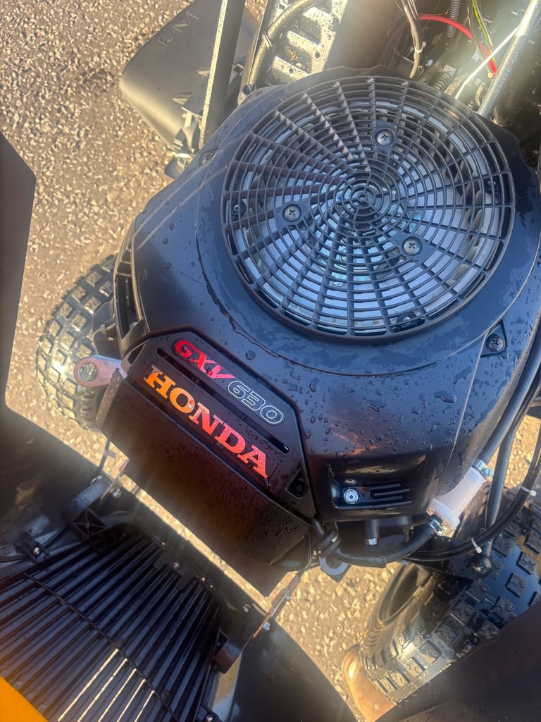 Stiga Tornado 7121 HWSY Honda engine 