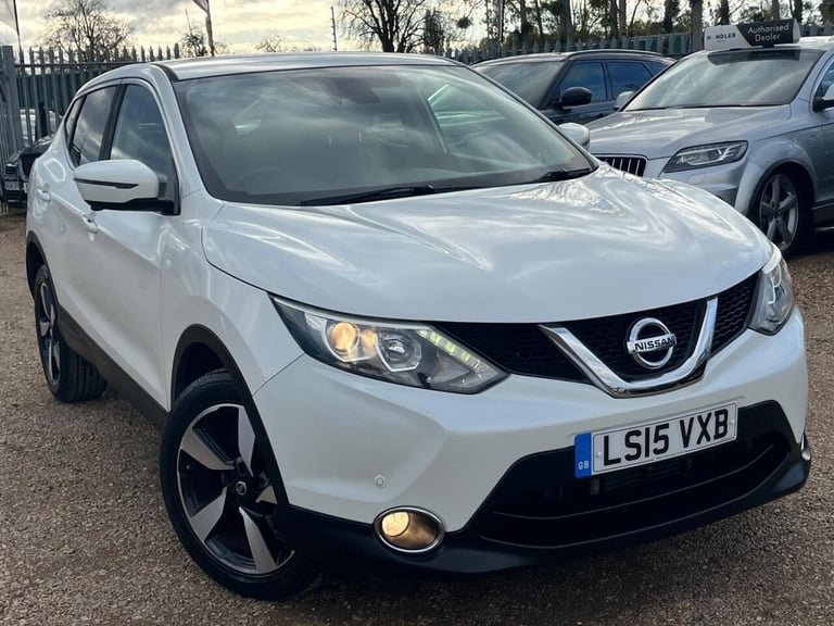 image for 2015 Nissan Qashqai 1.2 DIG-T n-tec XTRON 2WD Euro 6 (s/s) 5dr HATCHBACK Petrol Automatic