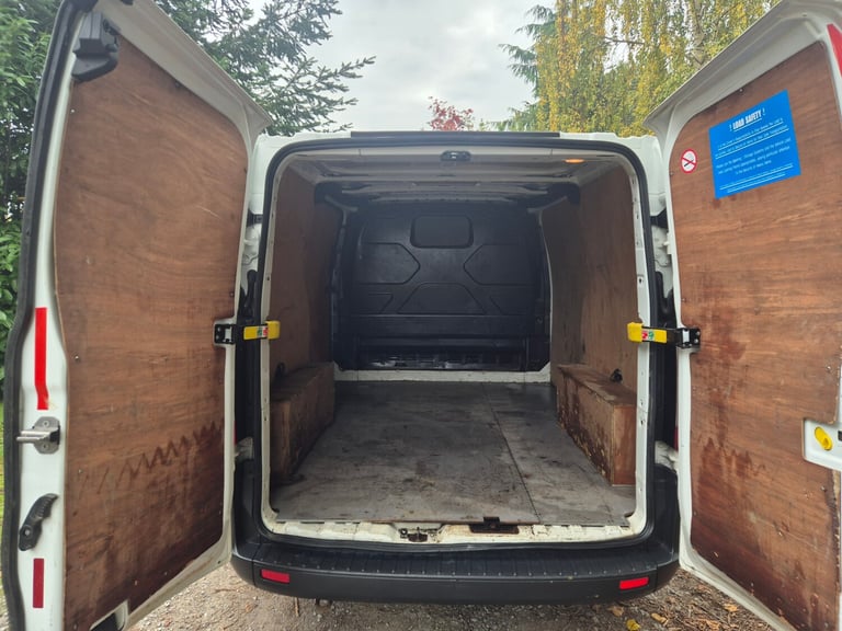 2015 Ford Transit Custom 2.2 TDCi 100ps Low Roof Van PANEL VAN Diesel Manual