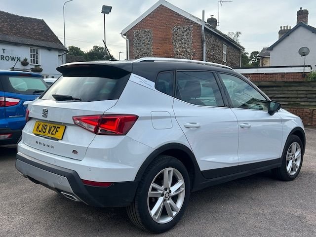 2019 SEAT Arona 1.6 TDI FR SUV 5dr DIESEL EURO 6 (s/s) (115 ps) WITH SERVICE HISTORY  HATCHBACK D...