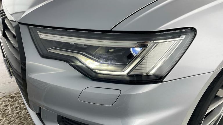 2022 Audi A6 Avant Black Edition 40 TDI quattro 204 PS S tronic Automatic Estate Diesel Automatic